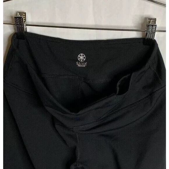 Gaiam Black & green Lena Medallion Mesh Mid Rise Capri Leggings Women yoga sz m - Picture 6 of 7